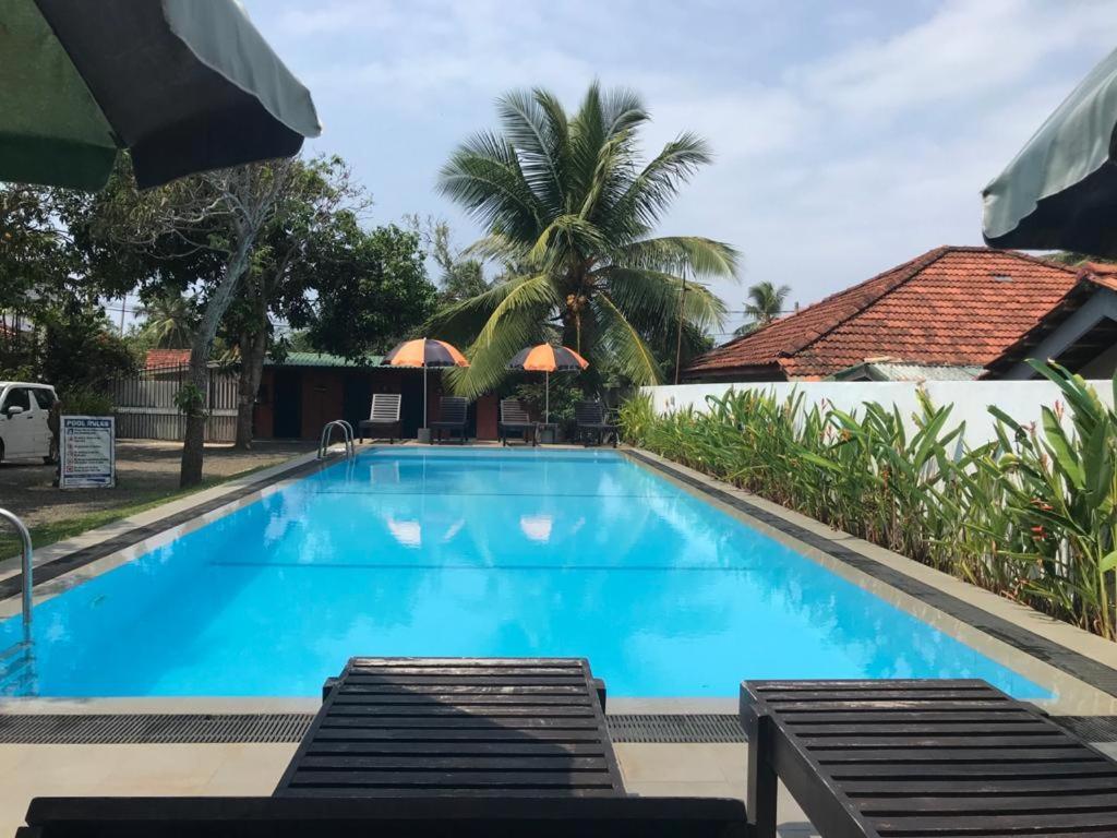 Star Holiday Resort Hikkaduwa Buitenkant foto